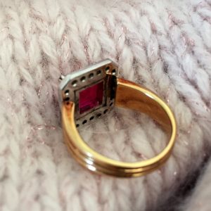 3-carat 18K ruby diamond ring @SelectionCoste.com