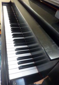 steinway matte black grand piano at SelectionCoste.com