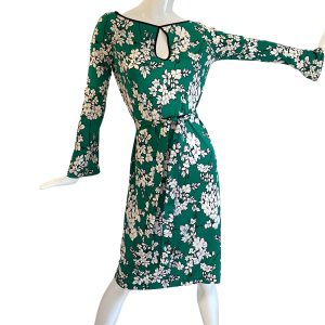 flora-kung-emerald-green-peekboo-printed-silk-shift-dress